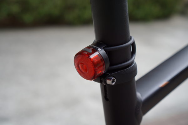 おすすめの自転車用品 Ledテールライト Cateye キャットアイ Loop2 のレビュー 小型 防水仕様で安心 No Review No Life 暮らしを豊かにしてくれたおすすめのモノやサービスをレビューするブログ