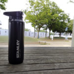 スタンレーの水筒【真空スイッチバックマグ】のレビュー。ワンタッチで直飲みできておすすめ。【STANLEY マウンテンシリーズ】