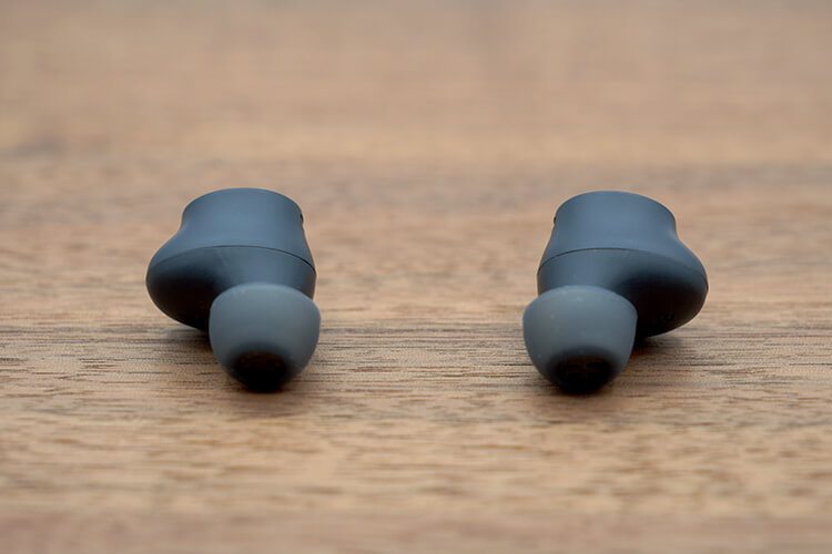 EarFun free miniのイヤホン本体　裏面