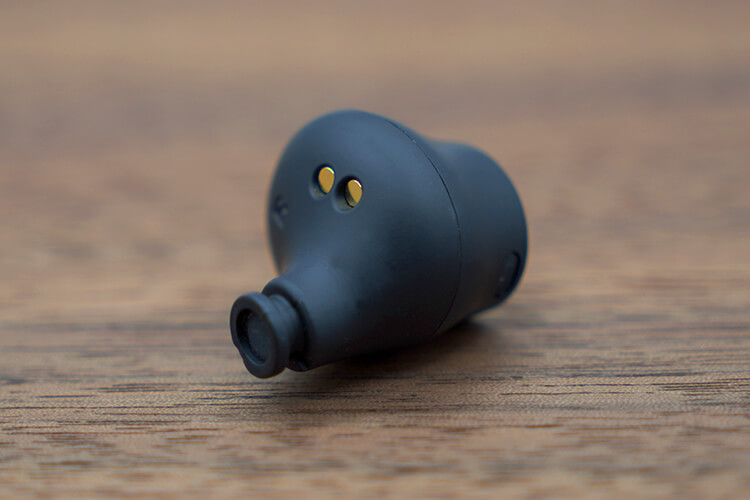 EarFun free miniのイヤホン本体　6mmチタンコート振動版ドライバー