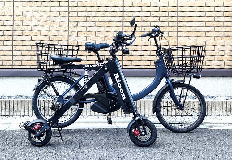 折り畳み電動バイク・Aioon（アイオーン）とパナソニックの電動自転車SWとのサイズ比較　横並び
