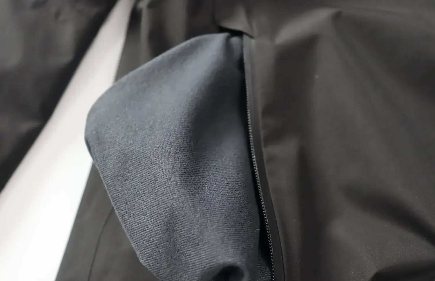 ラシカル フェアリーノヴァ2 ジャケットのポケット生地は裏起毛で暖かい