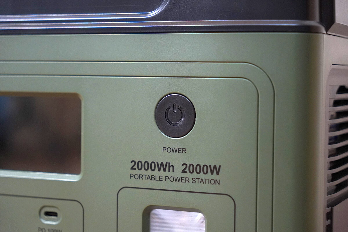 EENOUR P2001（ポータブル電源）の容量と出力数