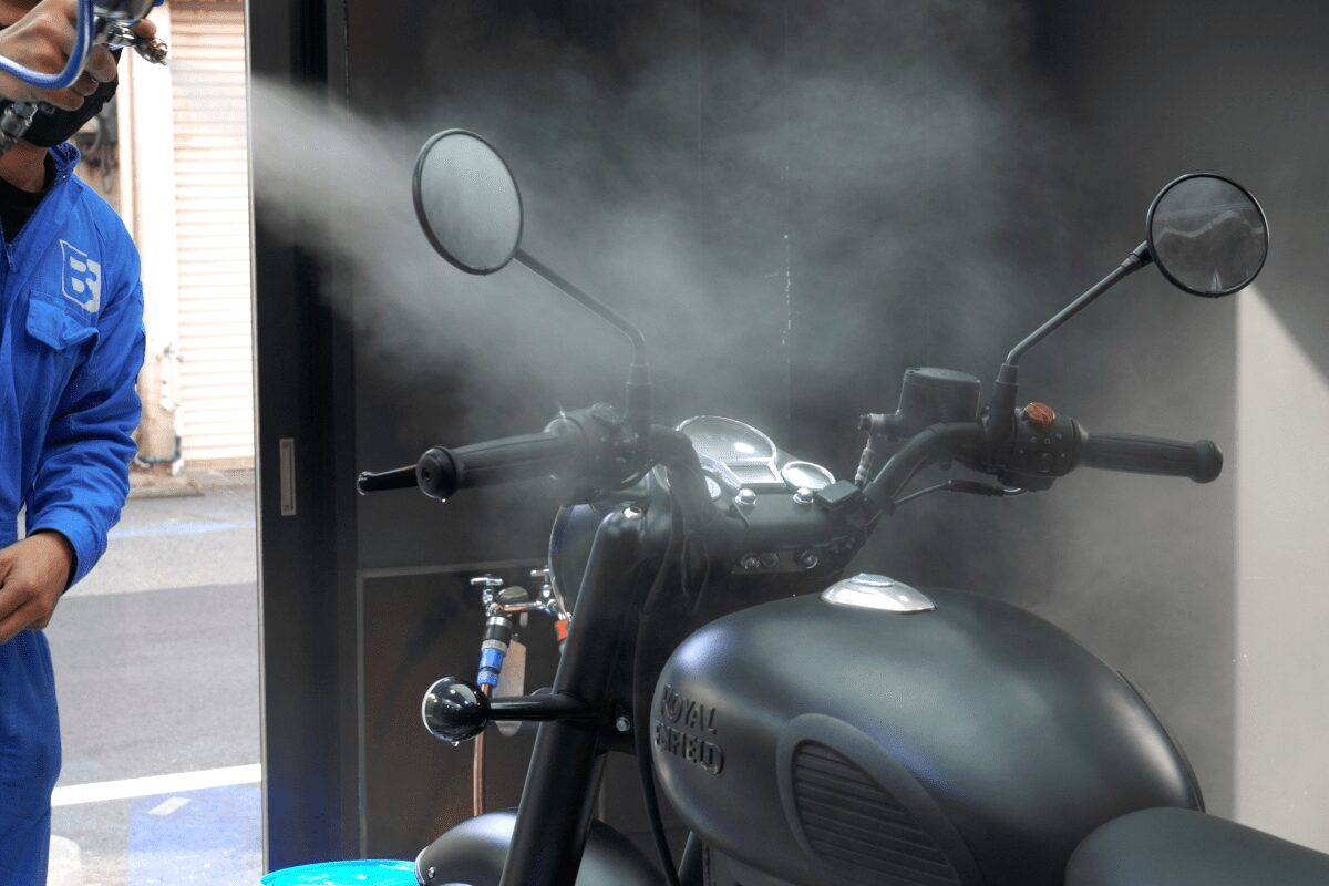 ROYAL ENFIELD CLASSIC 350のガラスコーティング