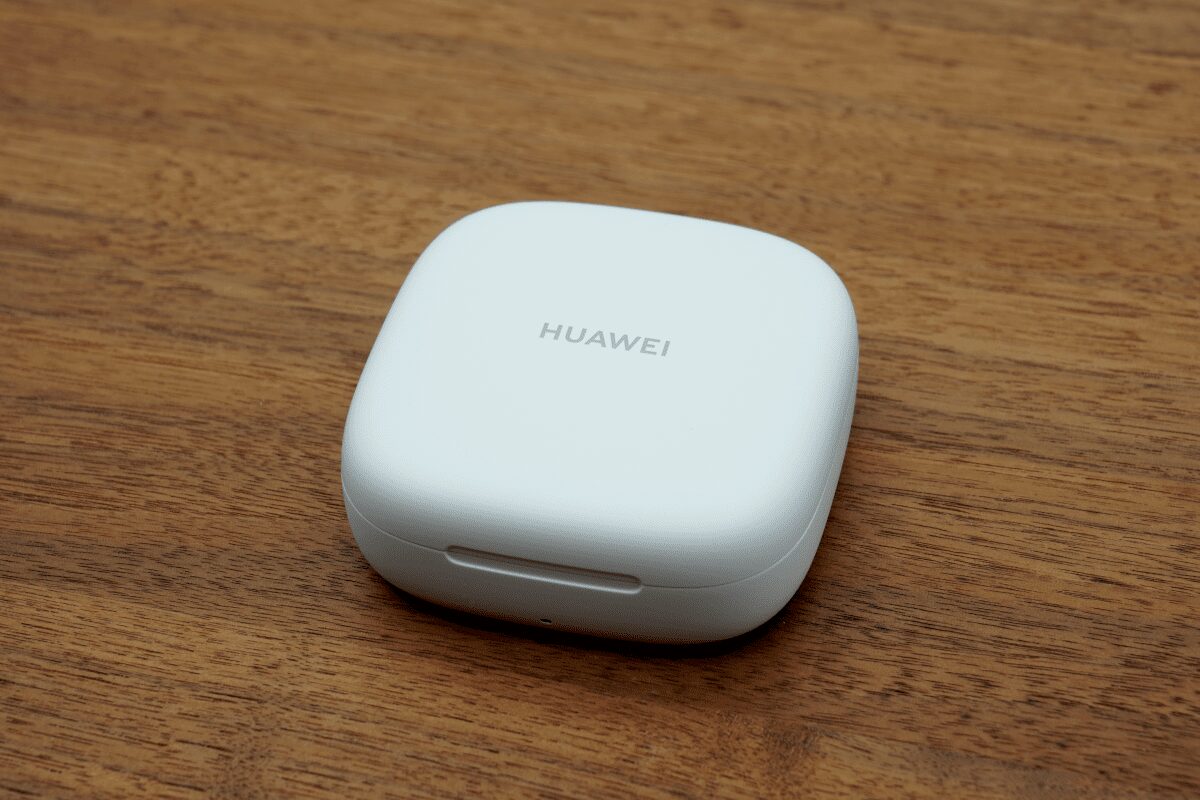 HUAWEI FreeArcの充電ケース
