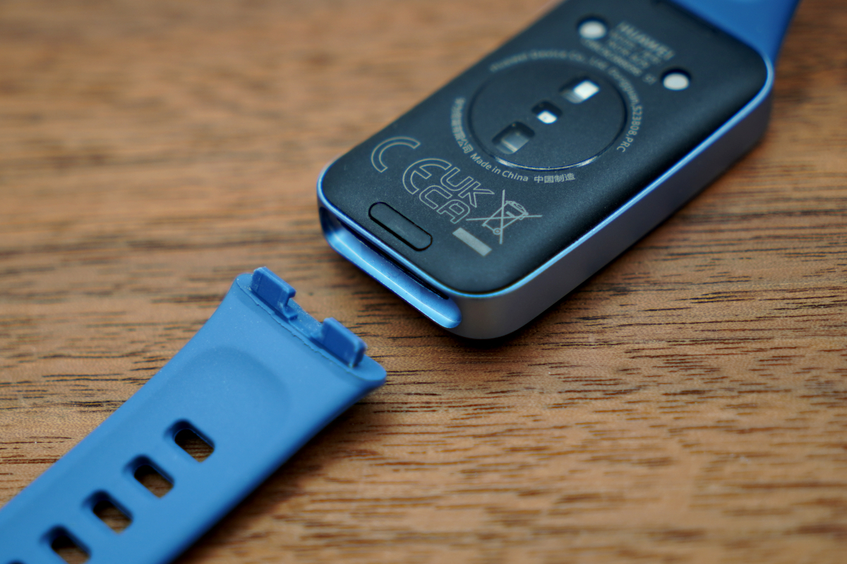HUAWEI Band 10のクイックリリース機能　バンド外した状態