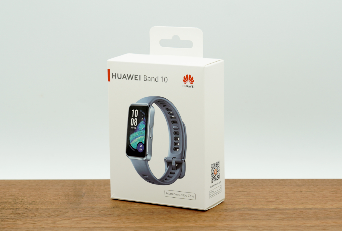 HUAWEI Band 10のパッケージ　斜め前