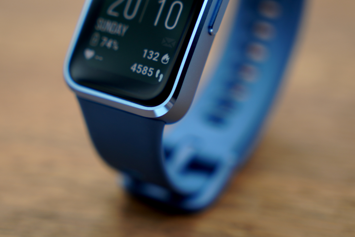 HUAWEI Band 10　アルミ削り出し部分　寄り