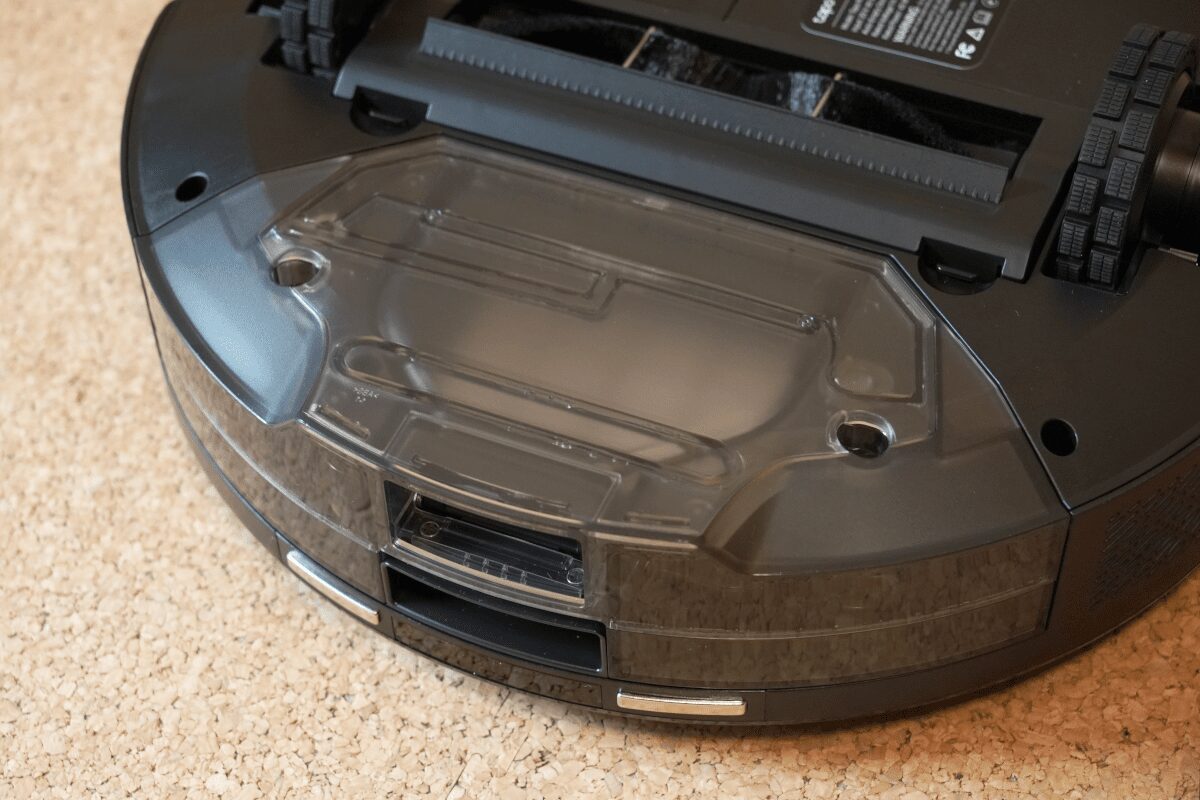ロボット掃除機 Tapo RV30 Max Plusの水拭き用モップ取り付け部