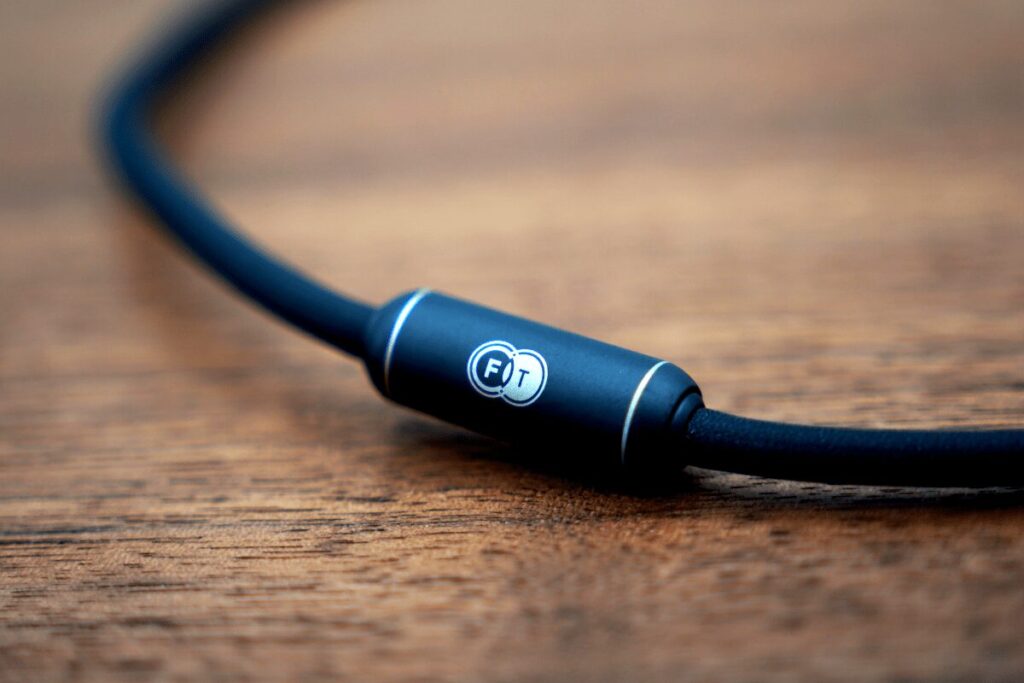 FT TUNING NECKLACE TITANIUMを本音でレビュー！効果、エビデンス、評判を検証＆おすすめポイントを解説 | FT チューニングネックレス・チタニウム